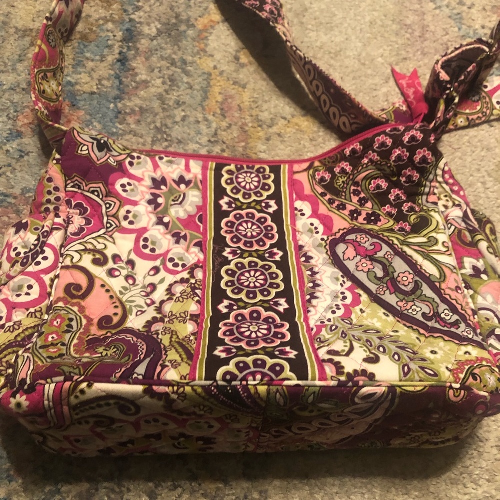 Vera Bradley On The Go Very Berry Paisley